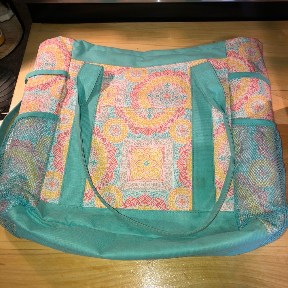 High tide beach bag by Stephen Elliott